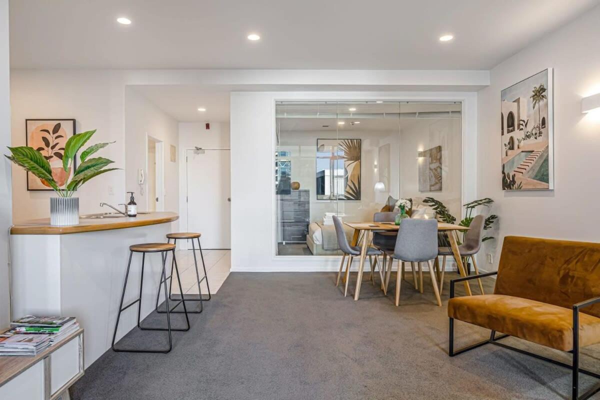 Spacious Character Apartment Окленд Экстерьер фото