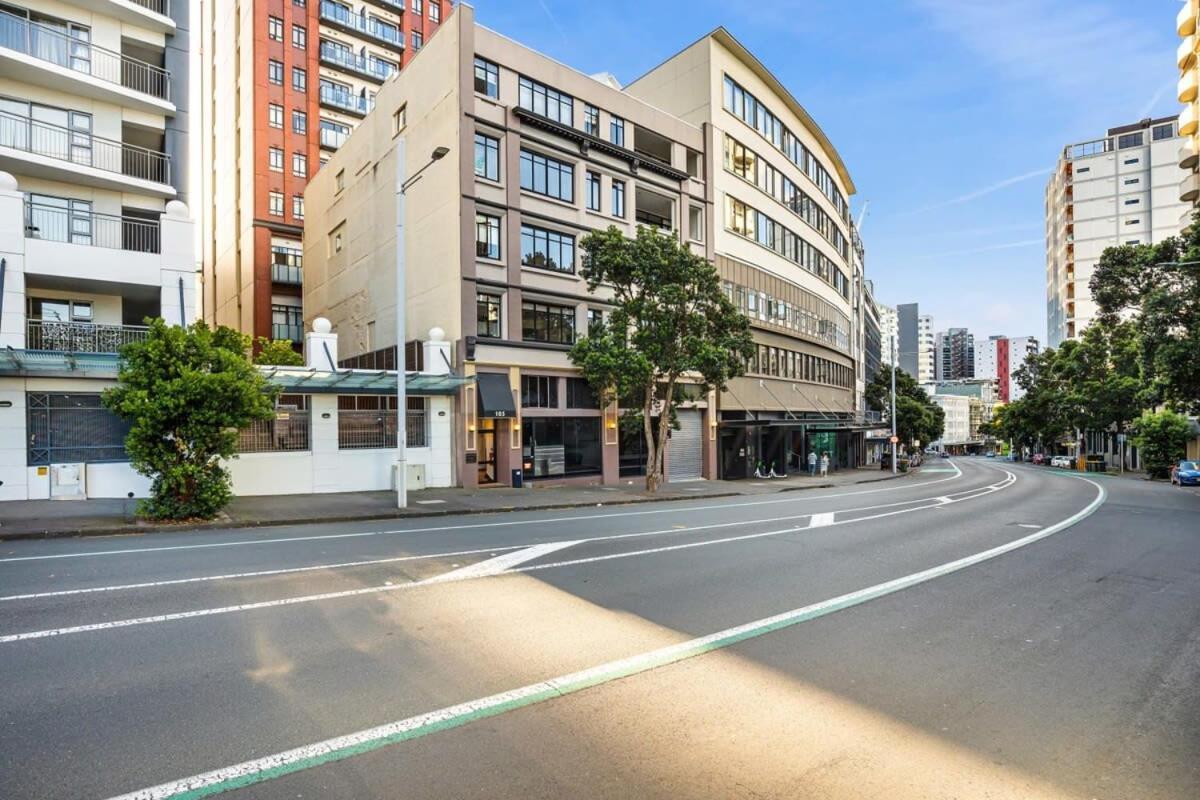 Spacious Character Apartment Окленд Экстерьер фото